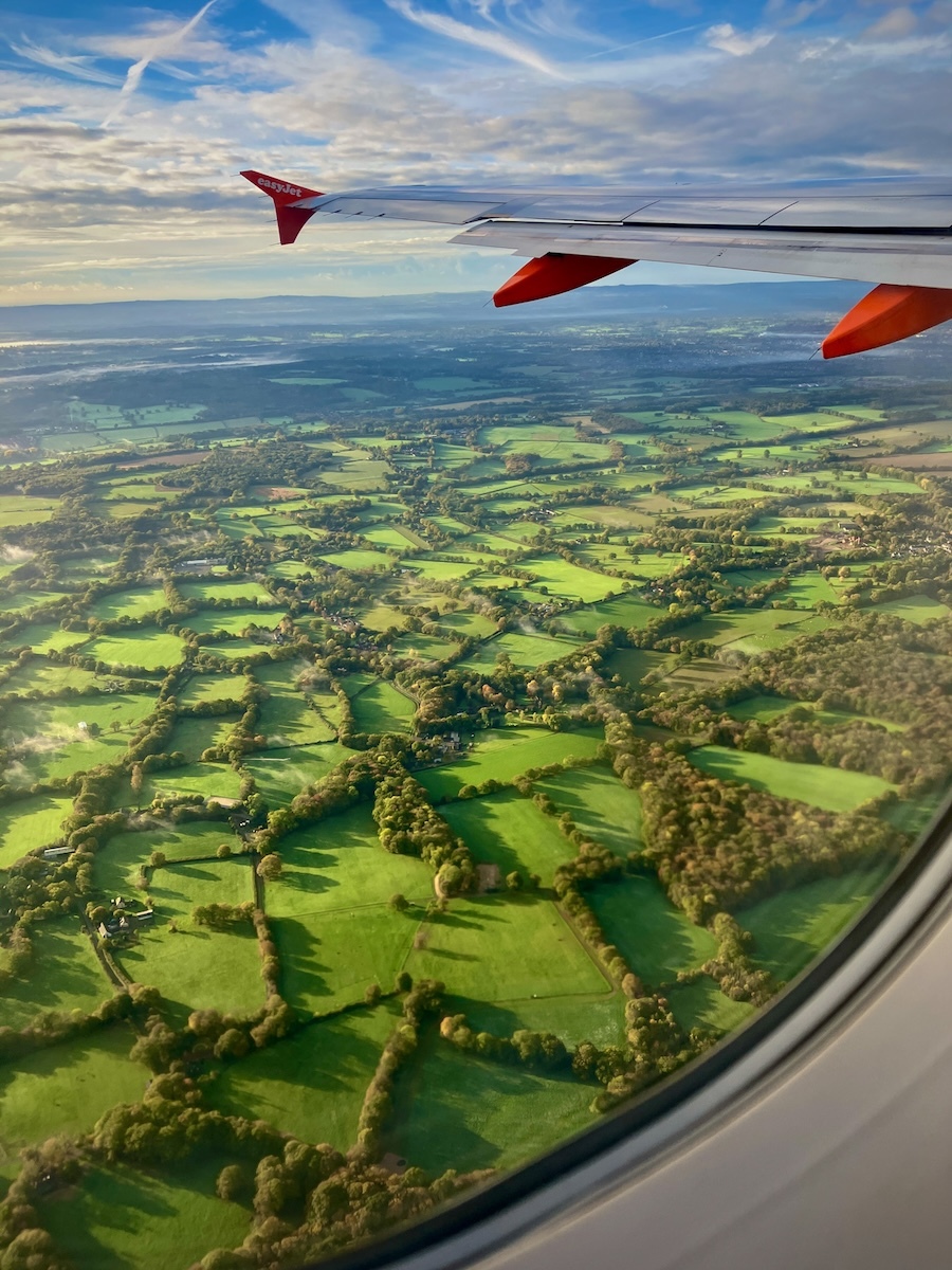 A BEAUTIFUL DAY FOR A EARLY MORNING FLIGHT OVER THE ENGLISH COUNTRYSIDE
